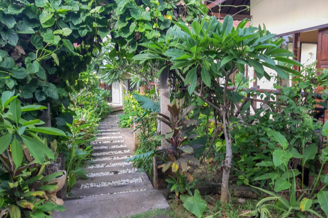 Oyo 3070 Villa Lovina Eco Lodge 외부 사진